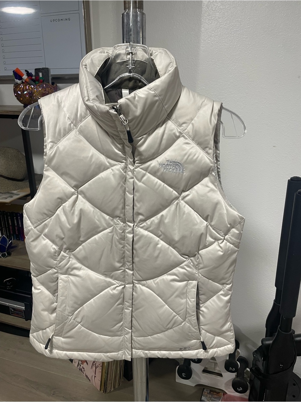 The North Face Pearl Silver quilted 550 insulated women’s vest